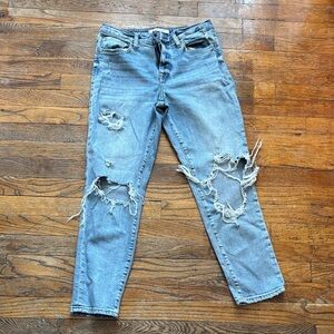 Distressed High Rise Jeans